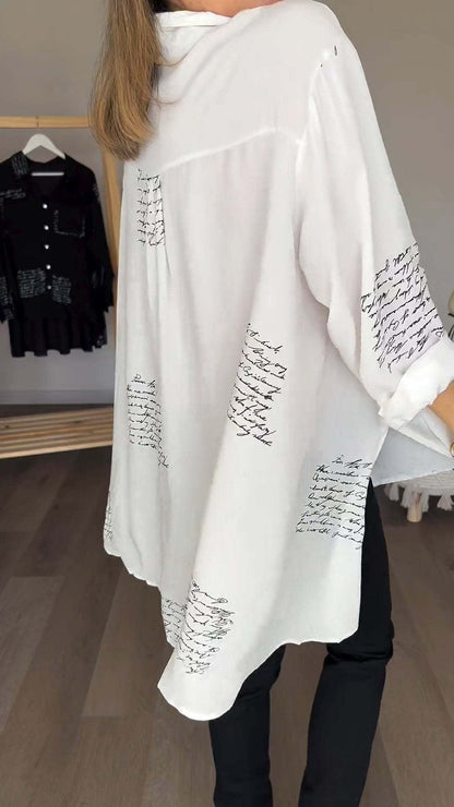 Button-Up Chemise mit handschriftlichem Design
