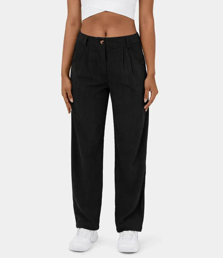 Figurbetonte Relaxhose mit weitem Bein