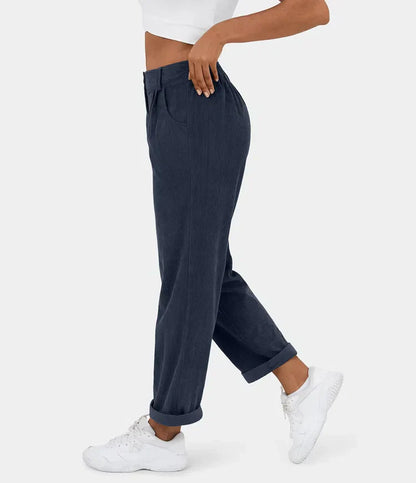 Figurbetonte Relaxhose mit weitem Bein