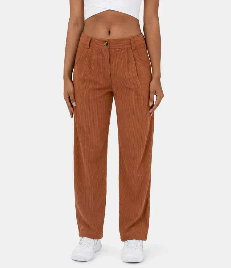 Figurbetonte Relaxhose mit weitem Bein